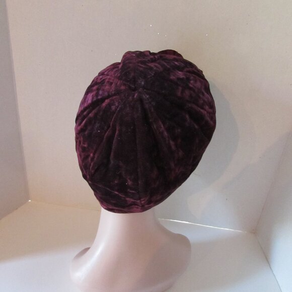 Deco Era Cloche Hat Burgundy Velvet Burgundy Rosettes 1920 Style - Picture 6 of 12